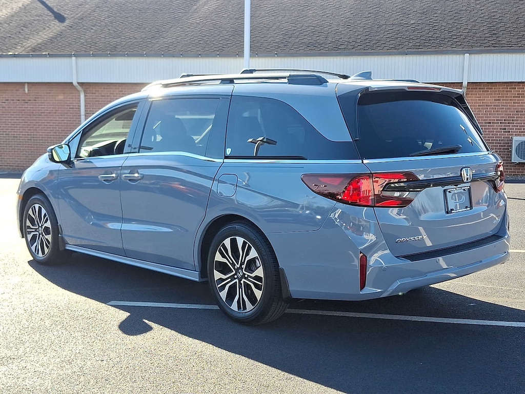 Used 2025 Honda Odyssey Elite Van
