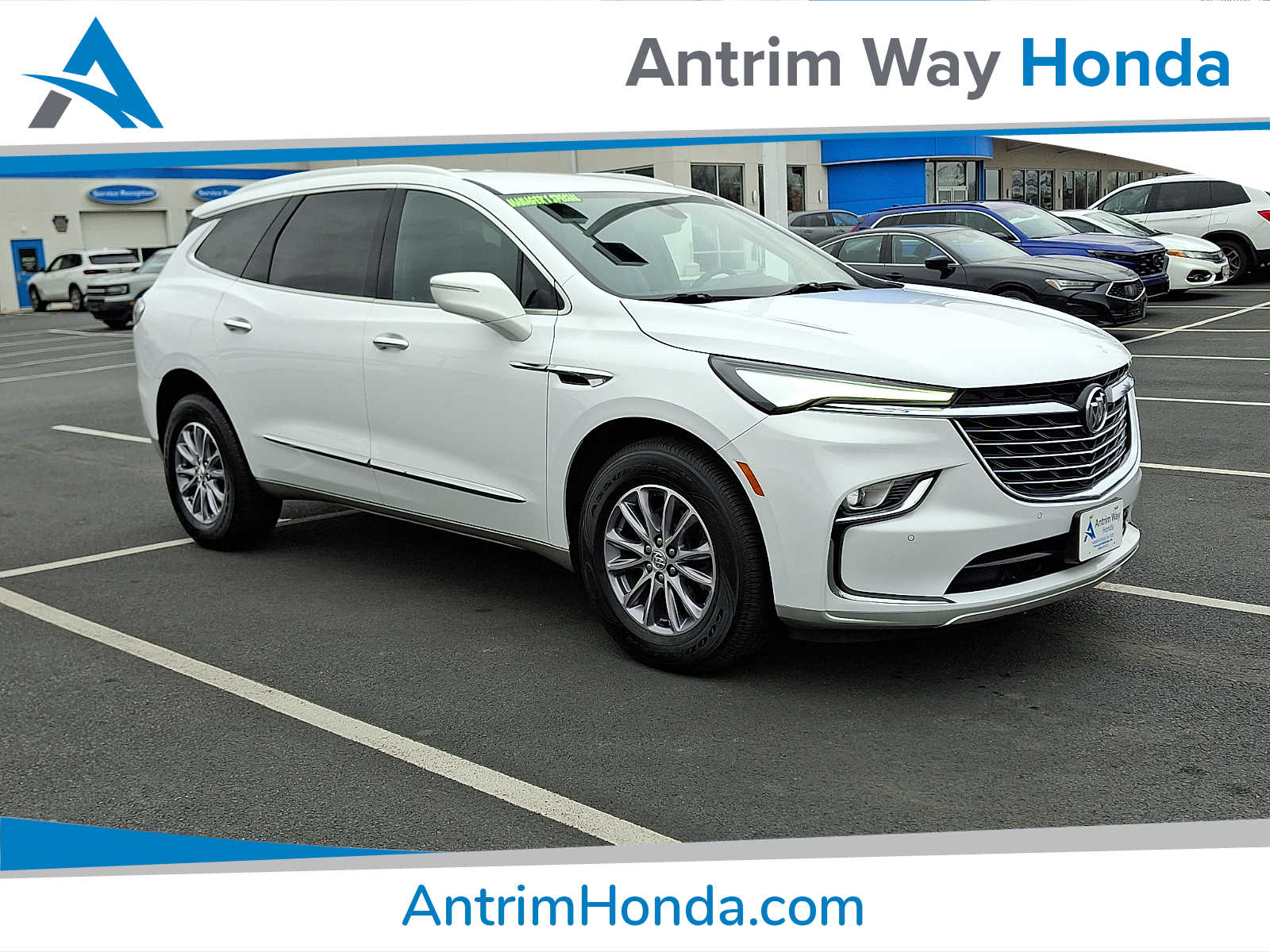 2024 Buick Enclave Essence's photo