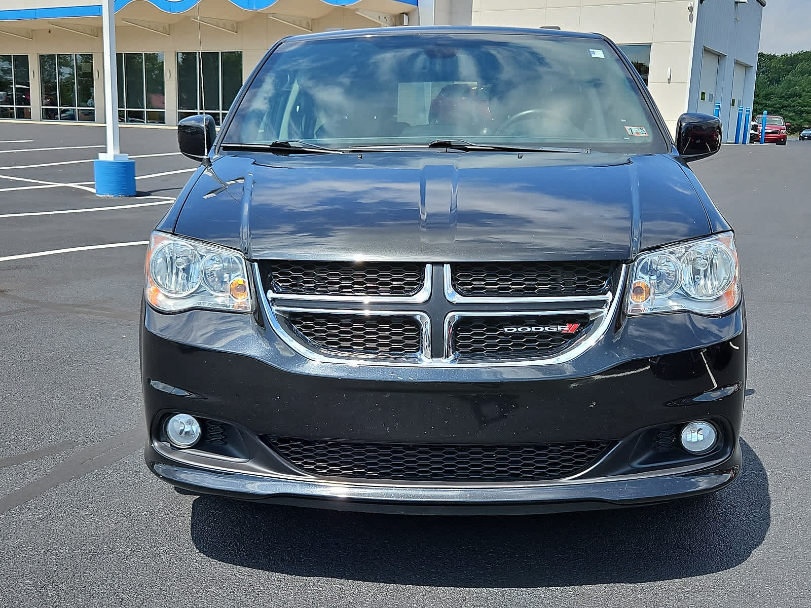 Used 2019 Dodge Grand Caravan SXT with VIN 2C4RDGCG0KR743568 for sale in Greencastle, PA