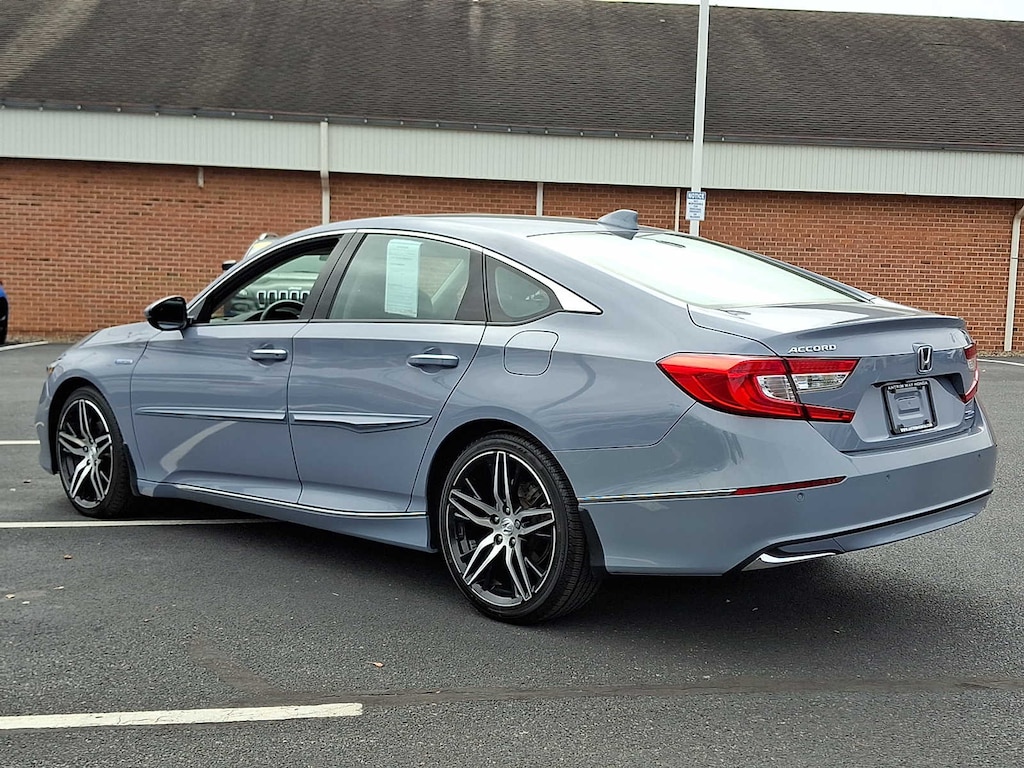 Used 2022 Honda Accord Hybrid Touring Sedan