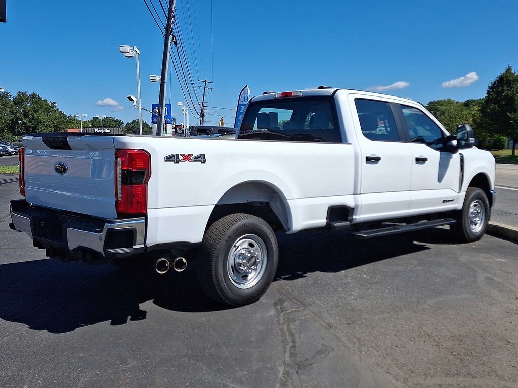 Used 2023 Ford Super Duty F-350 SRW XL 4WD Crew Cab 6.75 Box Truck Crew Cab