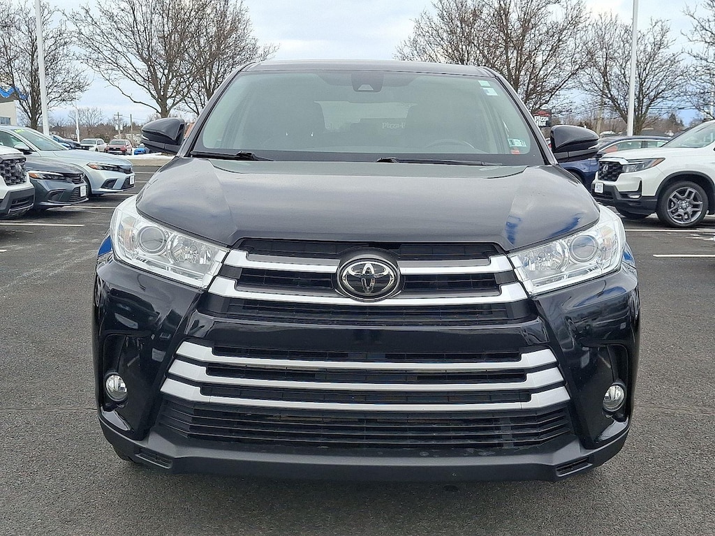 Used 2019 Toyota Highlander LE Plus SUV