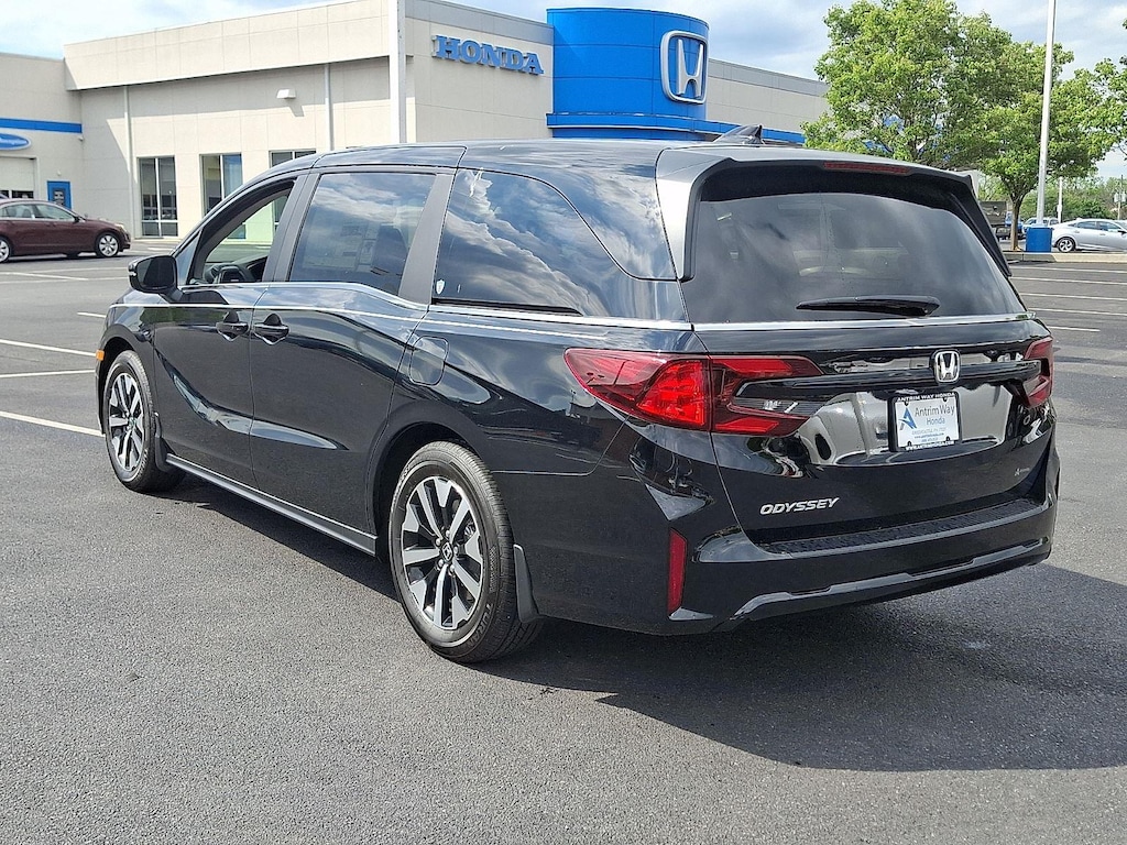 New 2026 Honda Odyssey EX-L Van Passenger