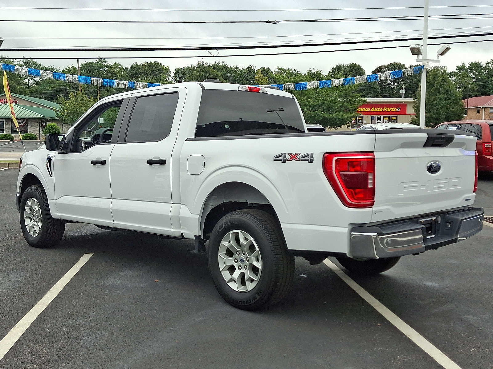 2023 Ford F-150 XLT photo 4