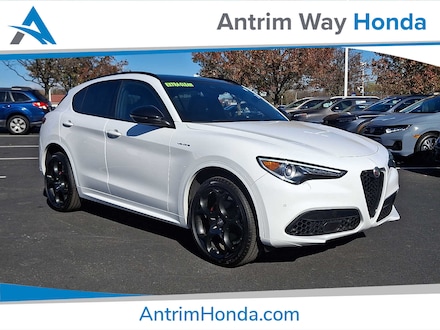 2023 Alfa Romeo Stelvio Veloce SUV