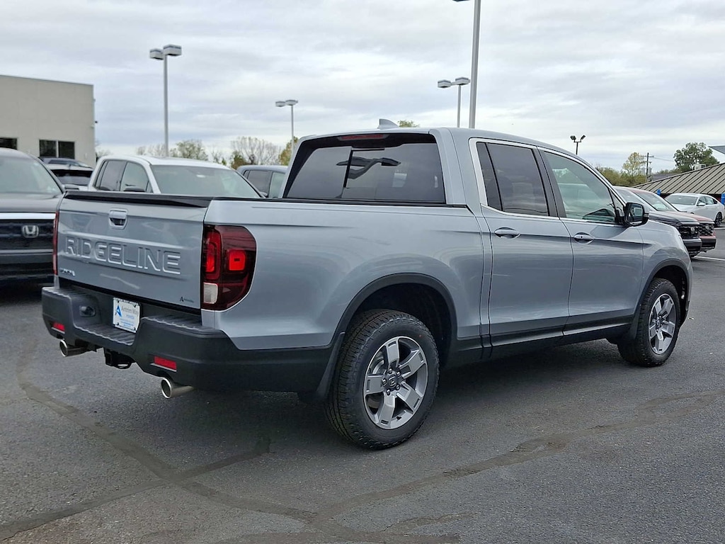 New 2026 Honda Ridgeline RTL Truck Crew Cab