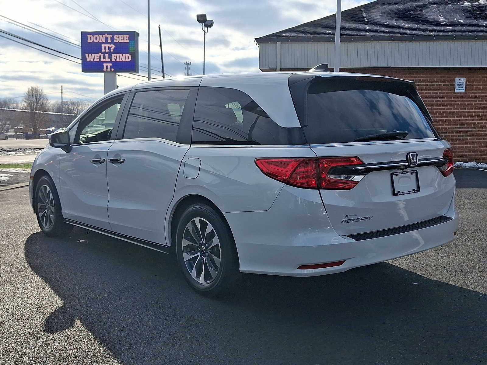 2024 Honda Odyssey EX-L photo 3