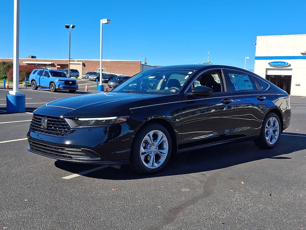 New 2025 Honda Accord LX Sedan
