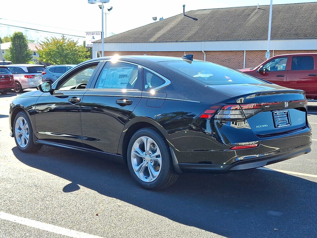New 2025 Honda Accord LX Sedan