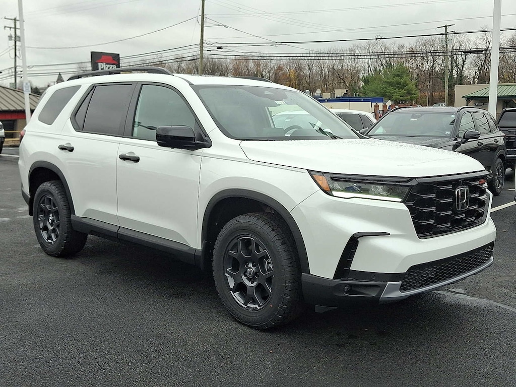 New 2025 Honda Pilot TrailSport SUV