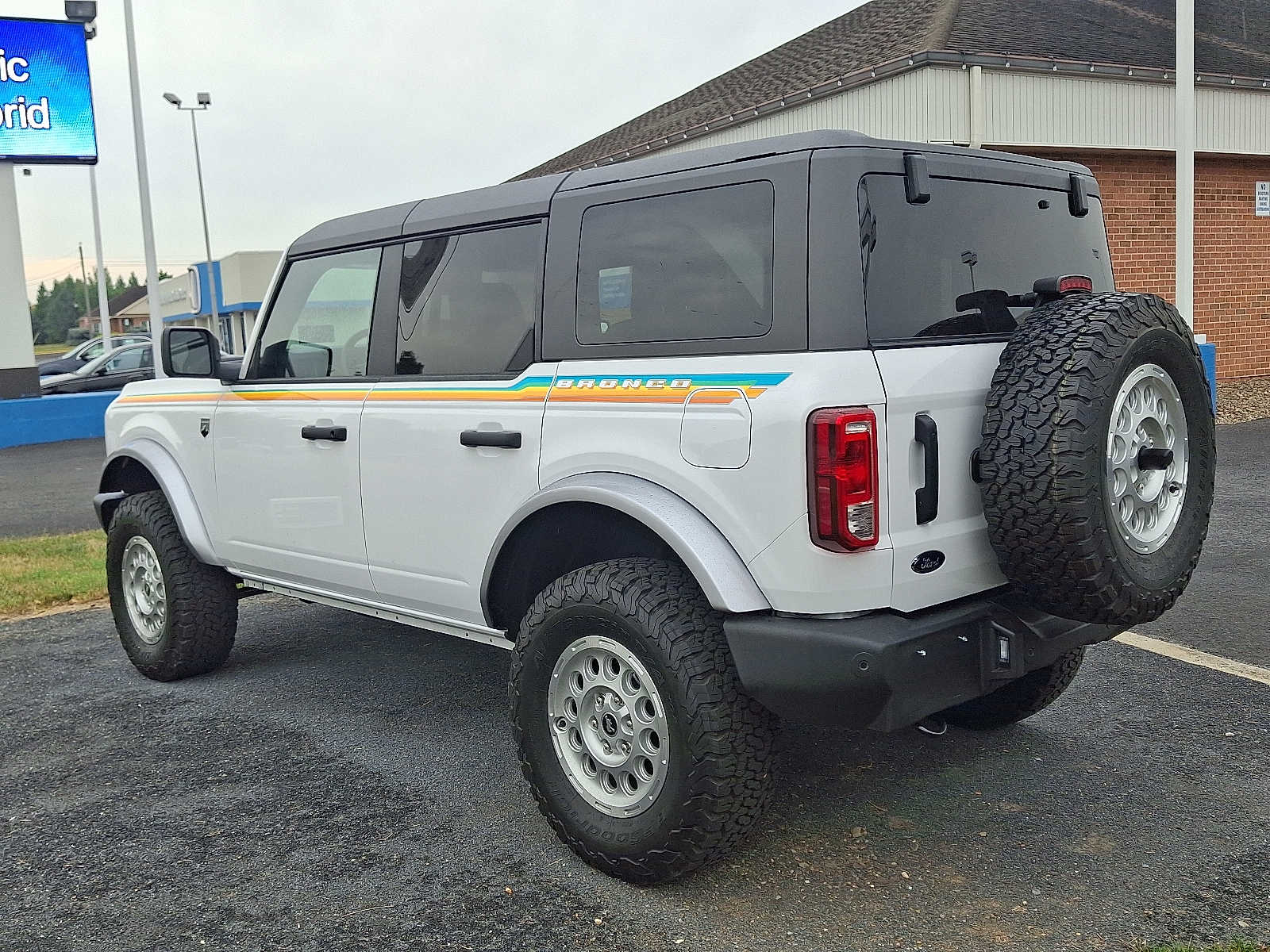 2025 Ford Bronco Big Bend photo 3