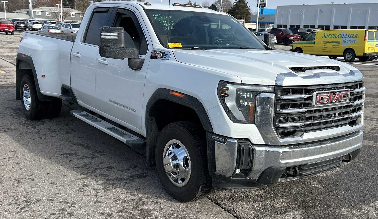2024 GMC Sierra 3500HD SLE's photo