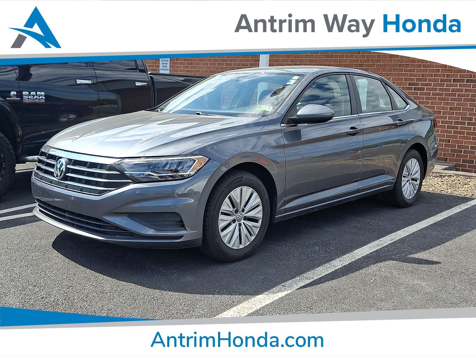 2019 Volkswagen Jetta 1.4T R-Line Auto's photo