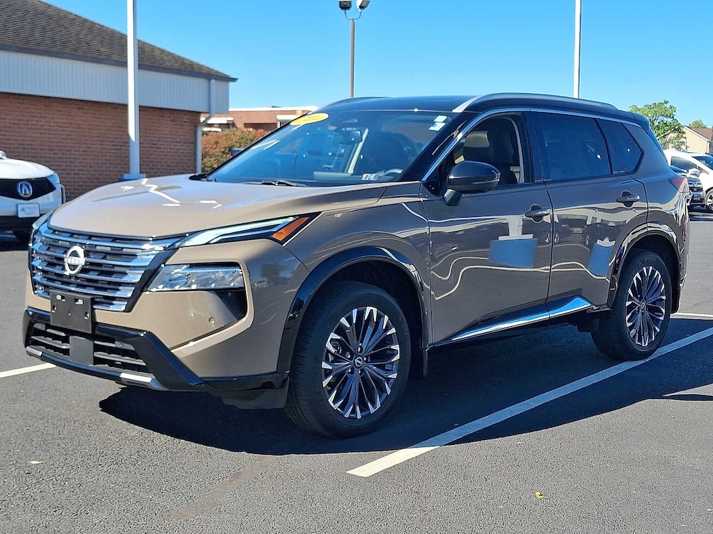 Used 2024 Nissan Rogue Platinum SUV