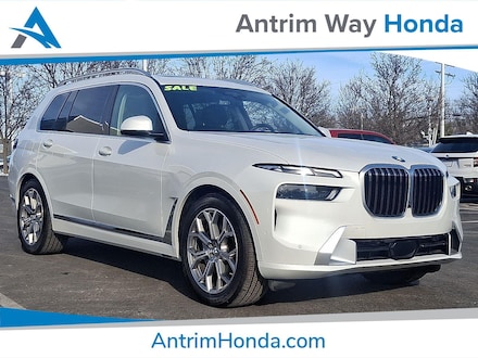 2023 BMW X7 xDrive40i Sports Activity Vehicle