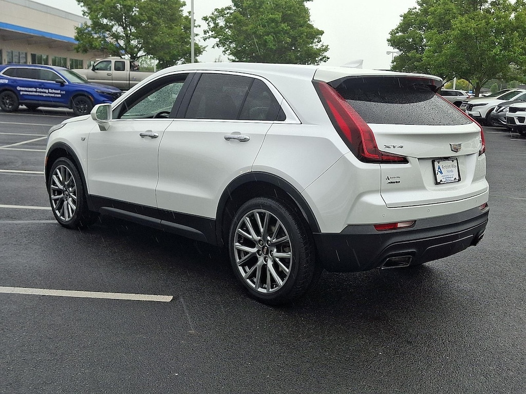 Used 2019 Cadillac XT4 AWD Luxury SUV