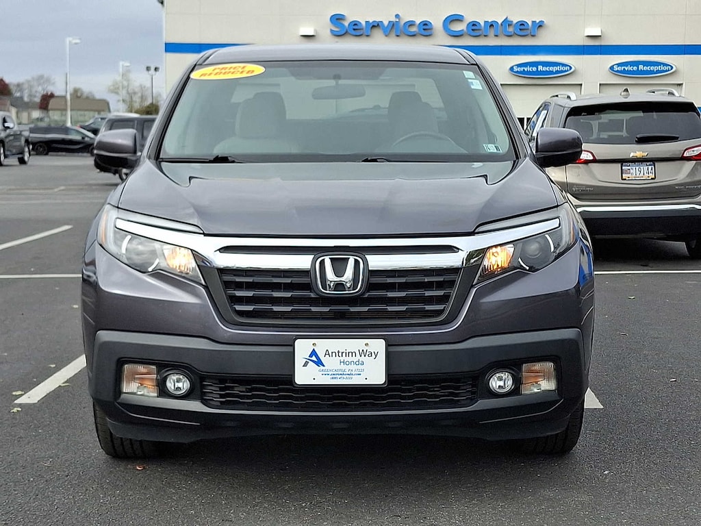 Used 2017 Honda Ridgeline RTL 4x4 Crew Cab 5.3 Bed Truck Crew Cab
