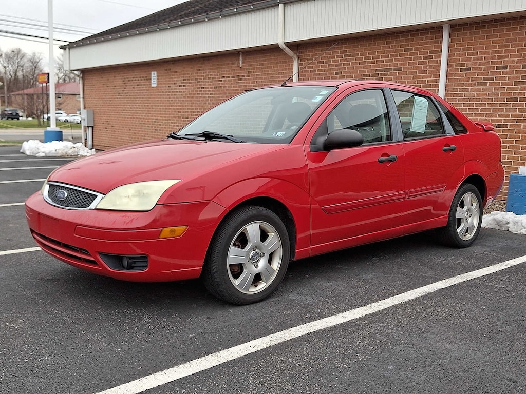 Used 2007 Ford Focus SES Sedan