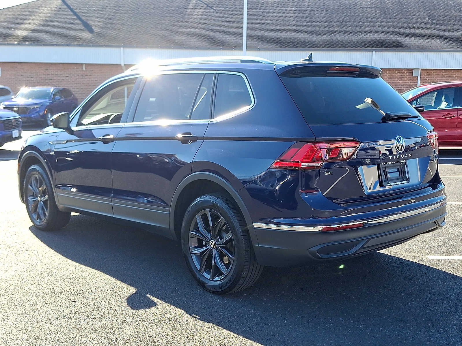 2022 Volkswagen Tiguan SE photo 4