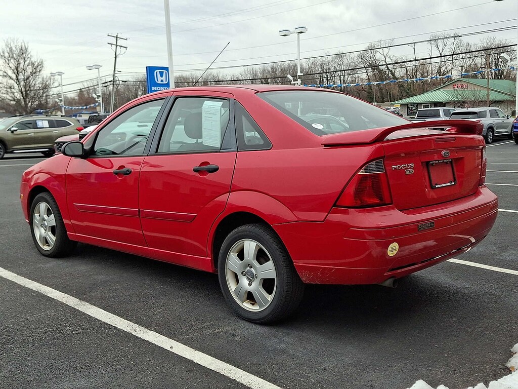 Used 2007 Ford Focus SES Sedan