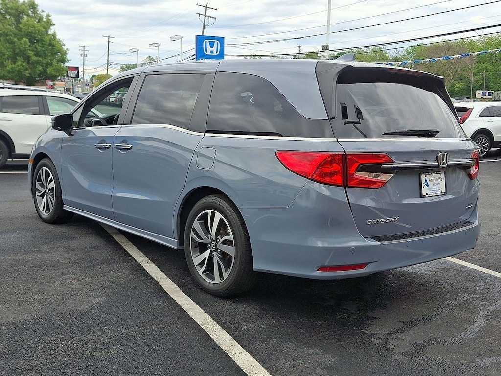 Used 2023 Honda Odyssey Touring Van