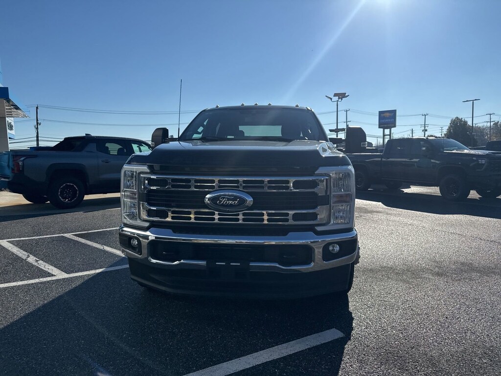 Used 2023 Ford Super Duty F-350 DRW XL