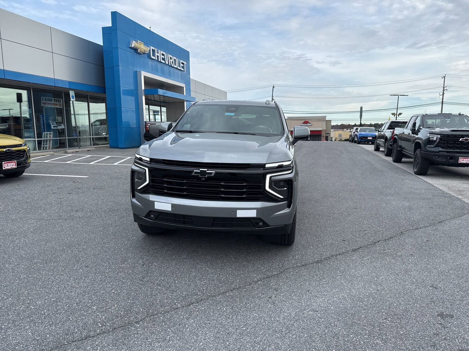 2026 Chevrolet Tahoe RST photo 2