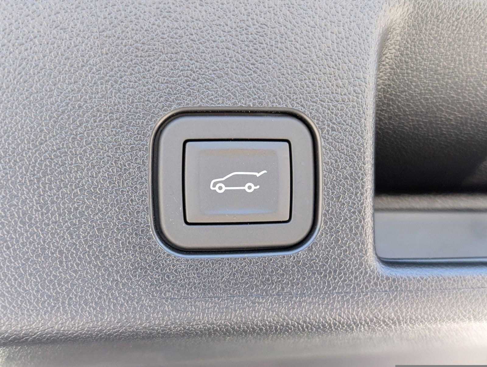 2025 Chevrolet Equinox EV RS - Photo 12