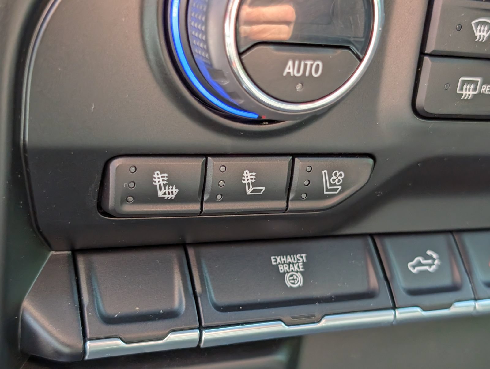 2023 Chevrolet Silverado 3500HD LTZ - Photo 27