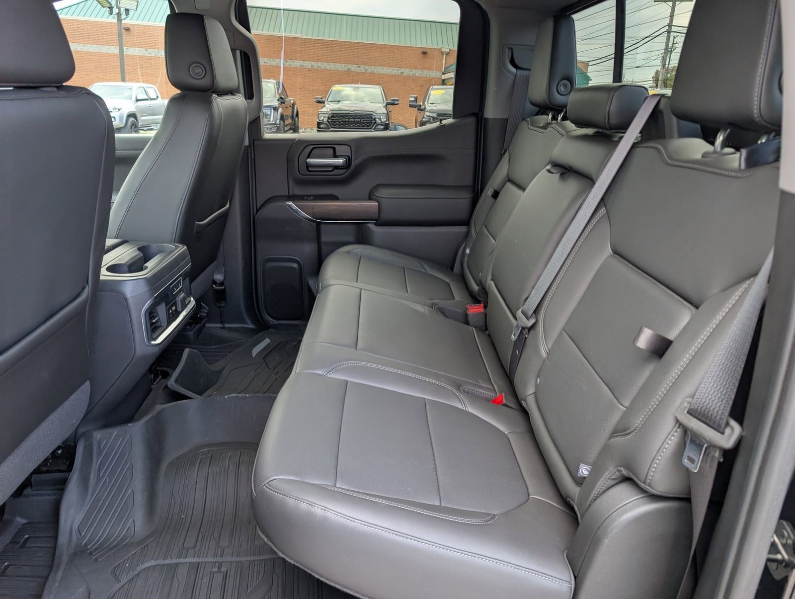 2020 GMC Sierra 1500 SLT - Photo 16