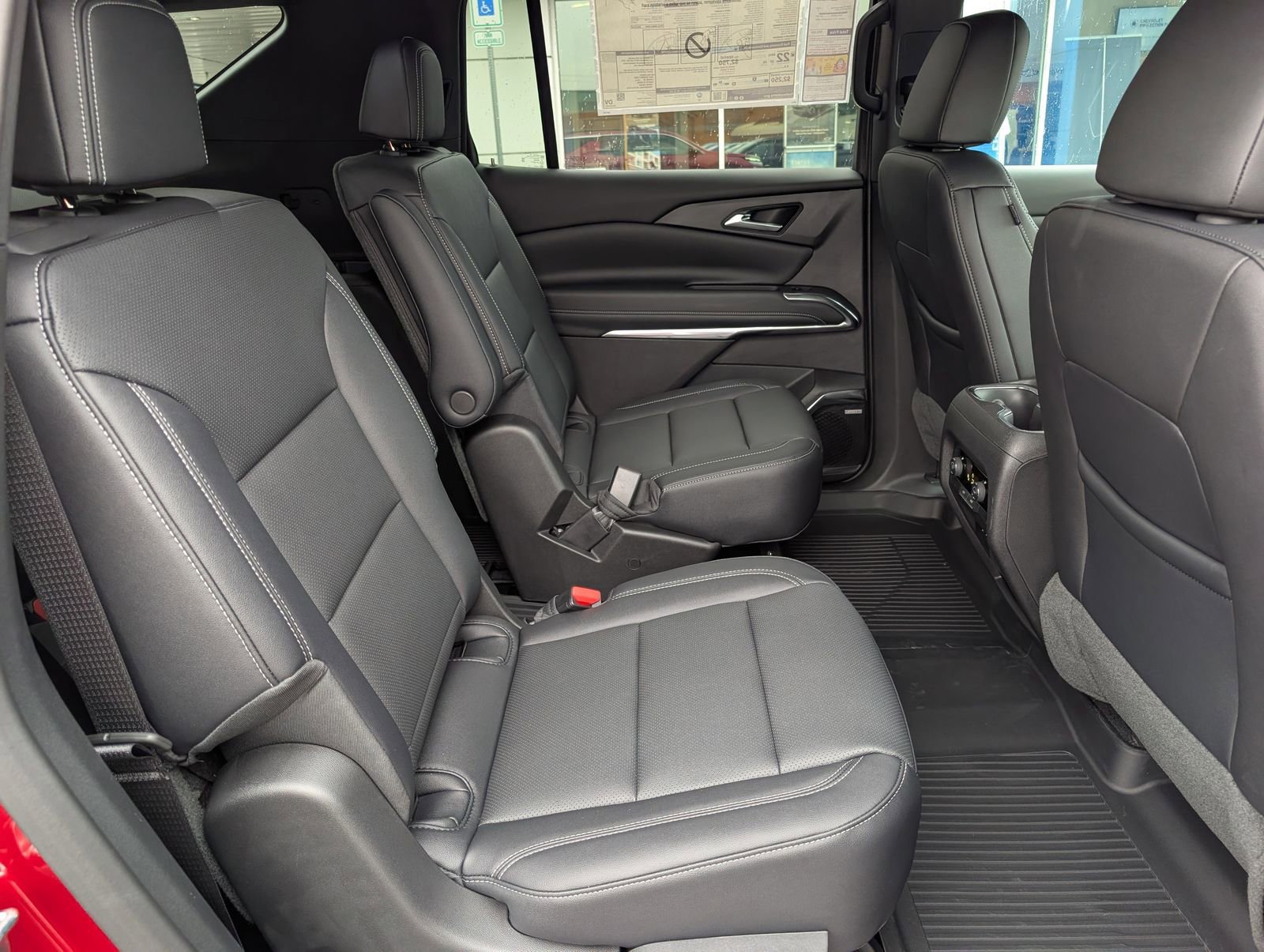 2026 Chevrolet Traverse LT - Photo 8