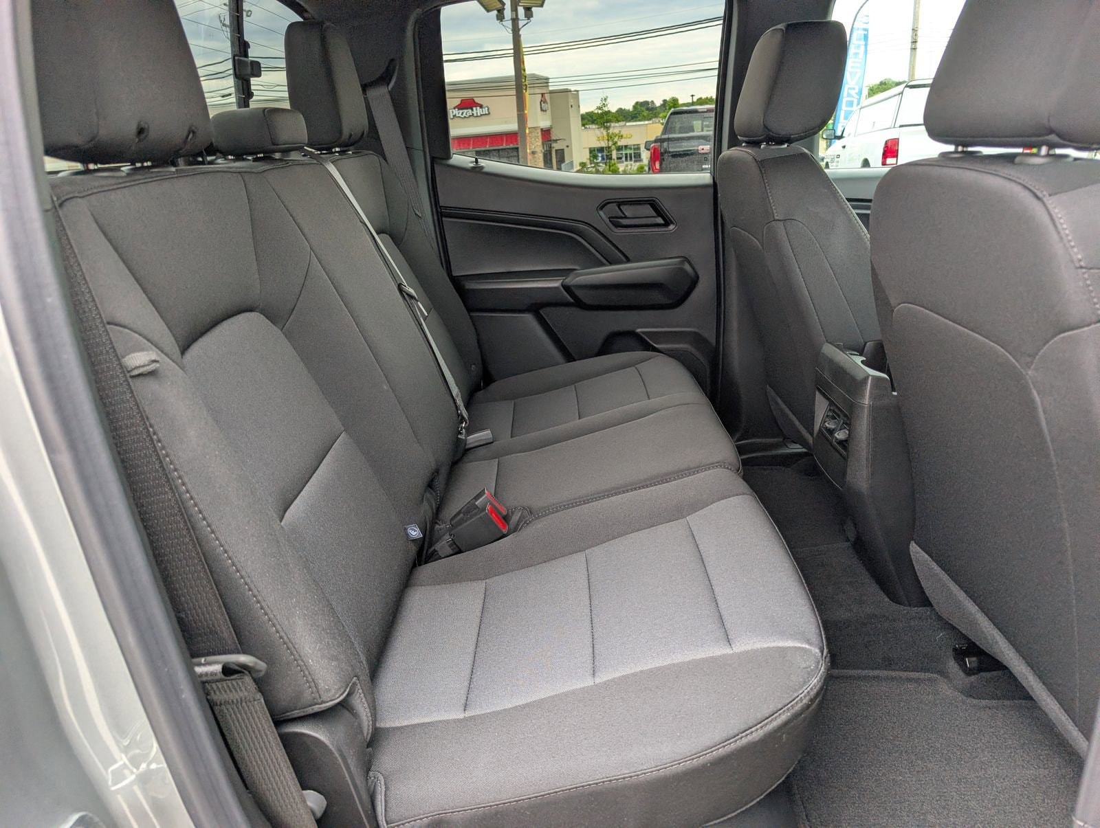 2026 Chevrolet Colorado Trail Boss - Photo 9