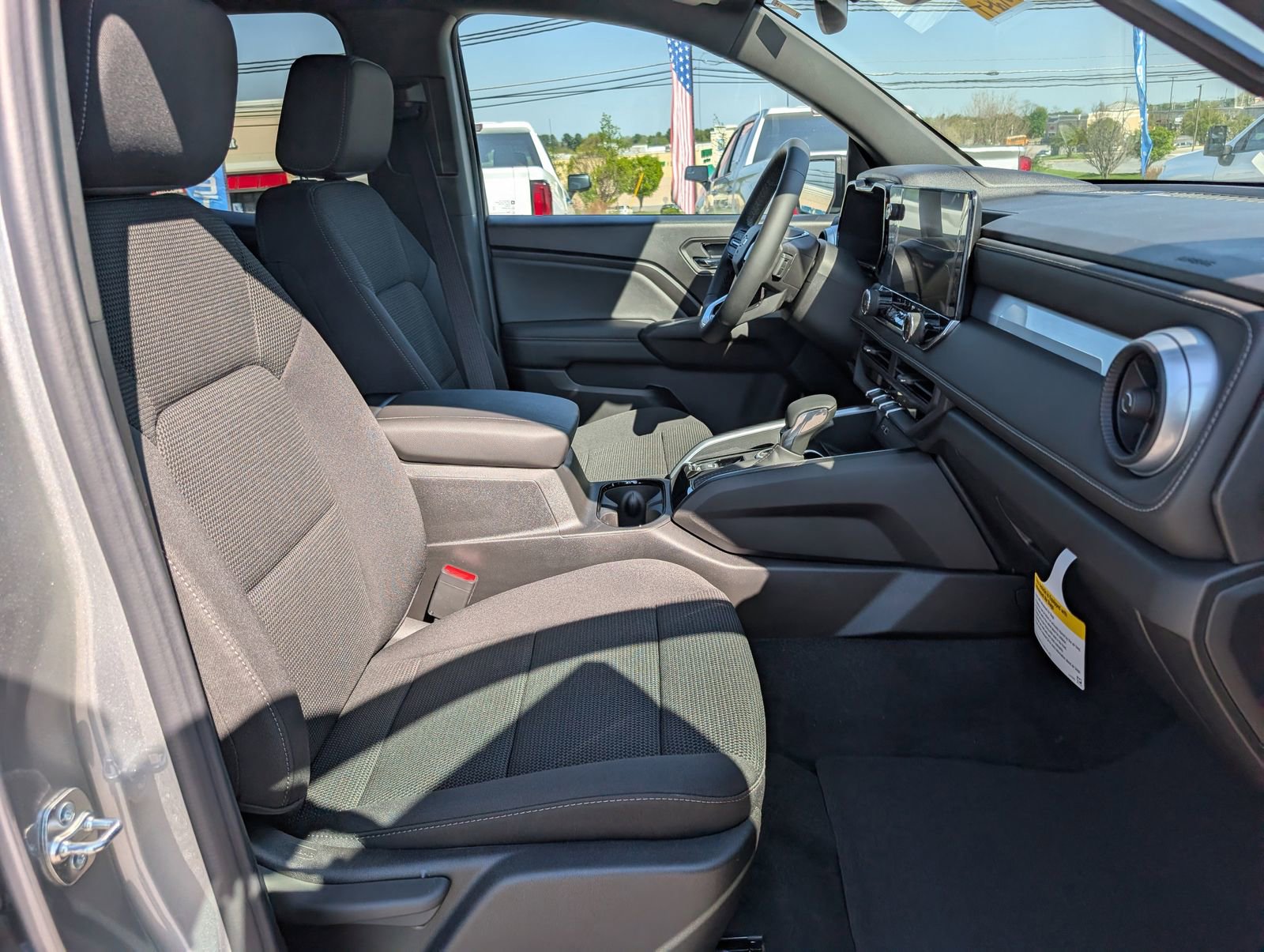 2026 Chevrolet Colorado LT - Photo 7