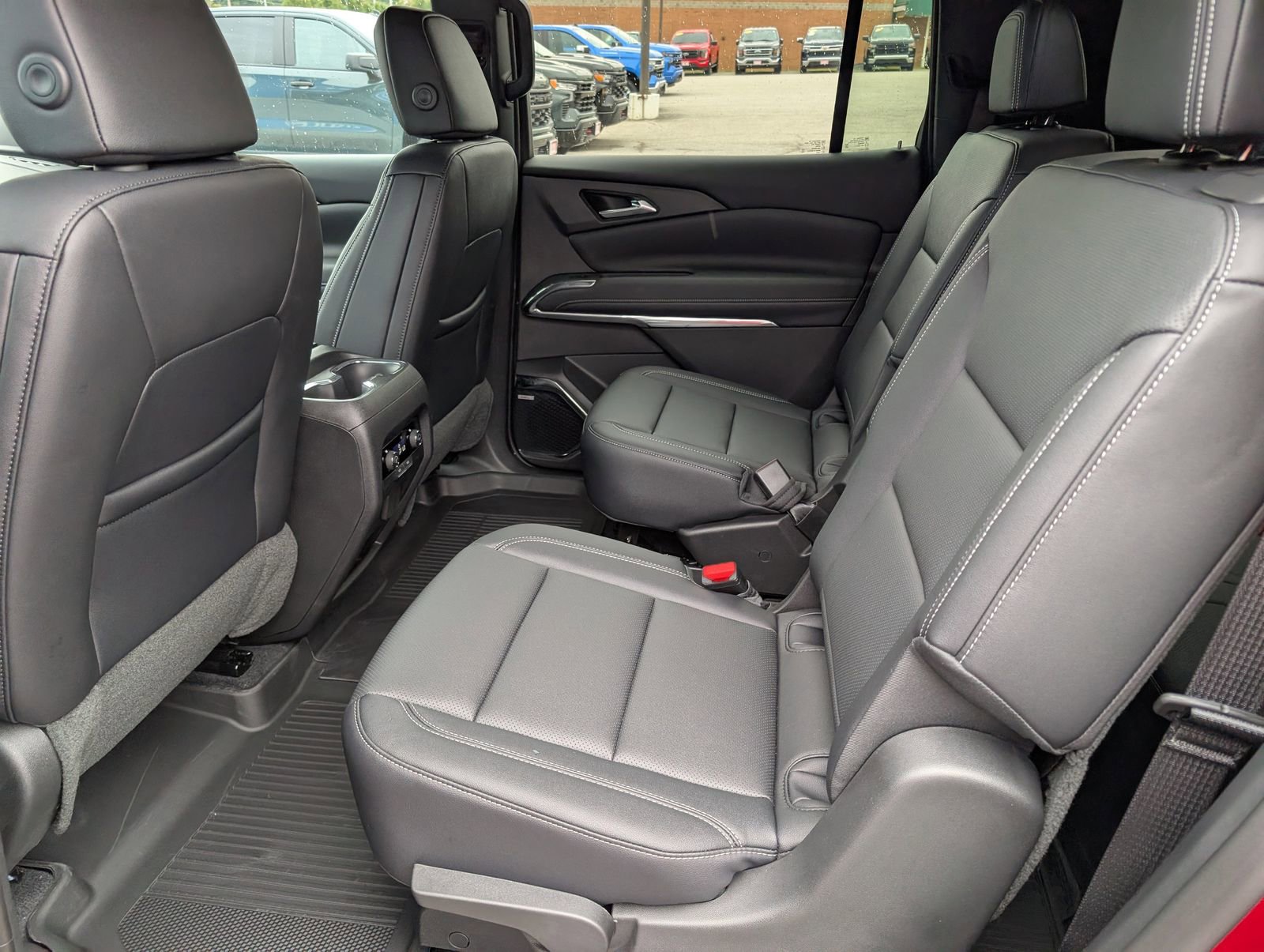 2026 Chevrolet Traverse LT - Photo 13