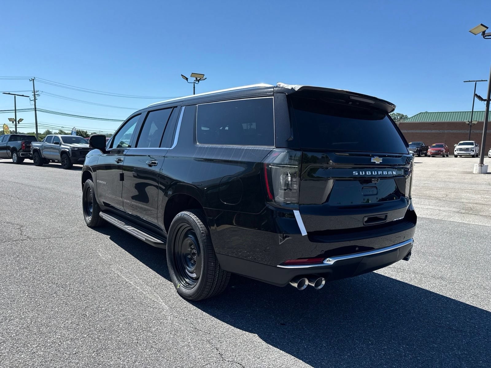 2026 Chevrolet Suburban Premier - Photo 7