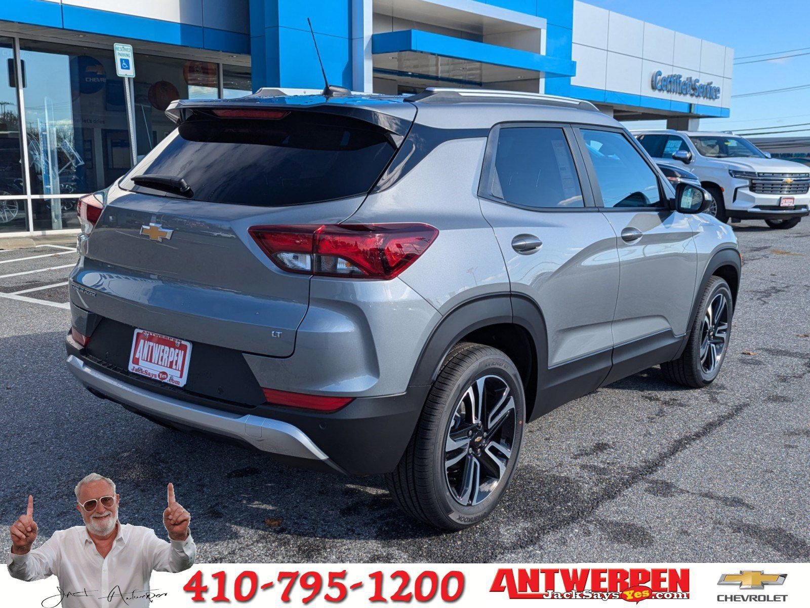 2025 Chevrolet Trailblazer LT photo 3