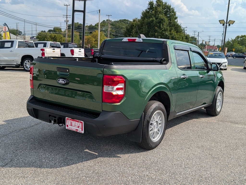 Used 2025 Ford Maverick XL