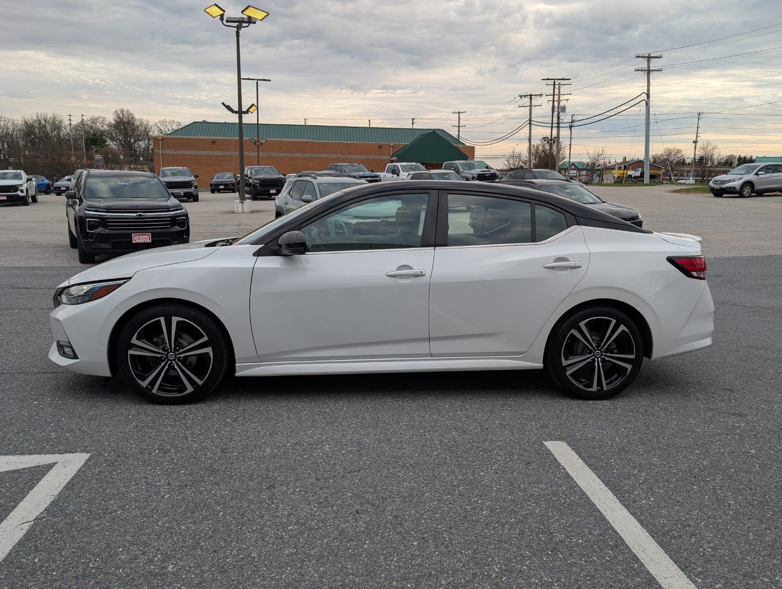 2023 Nissan Sentra SR - Photo 6