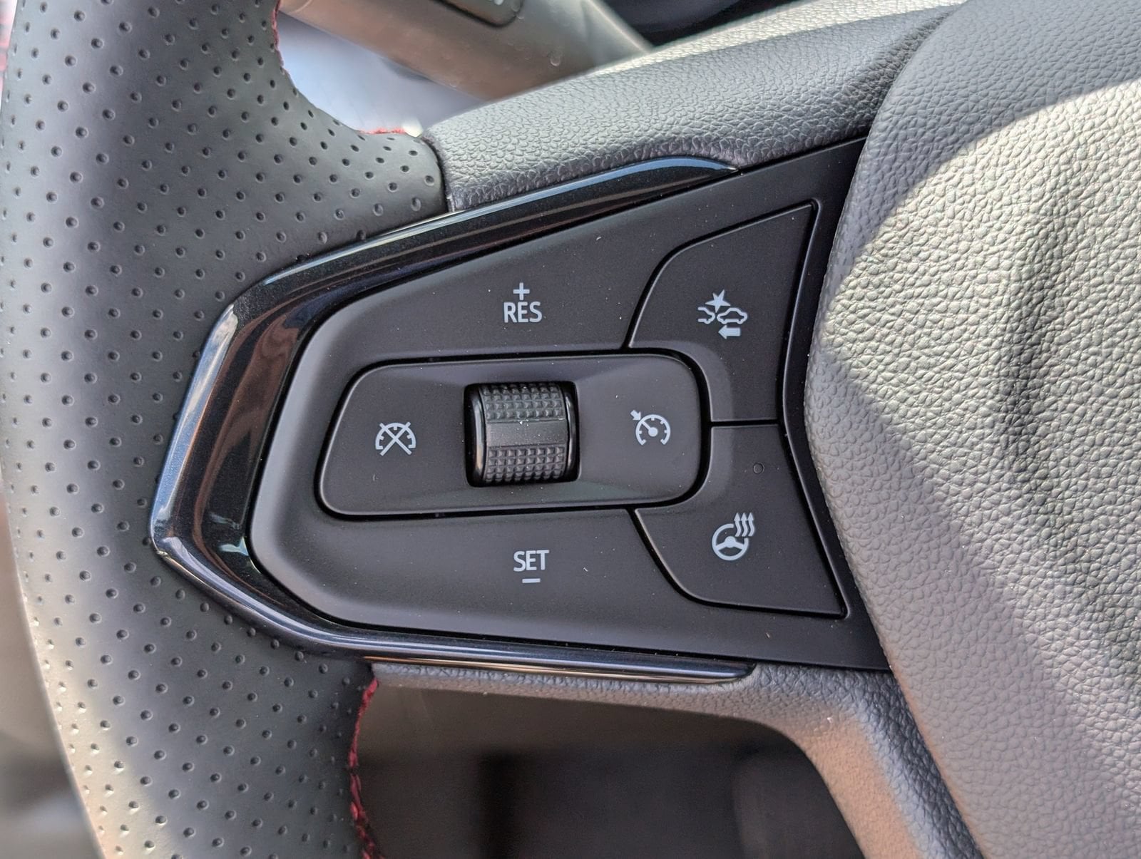 2026 Chevrolet Trax RS - Photo 17
