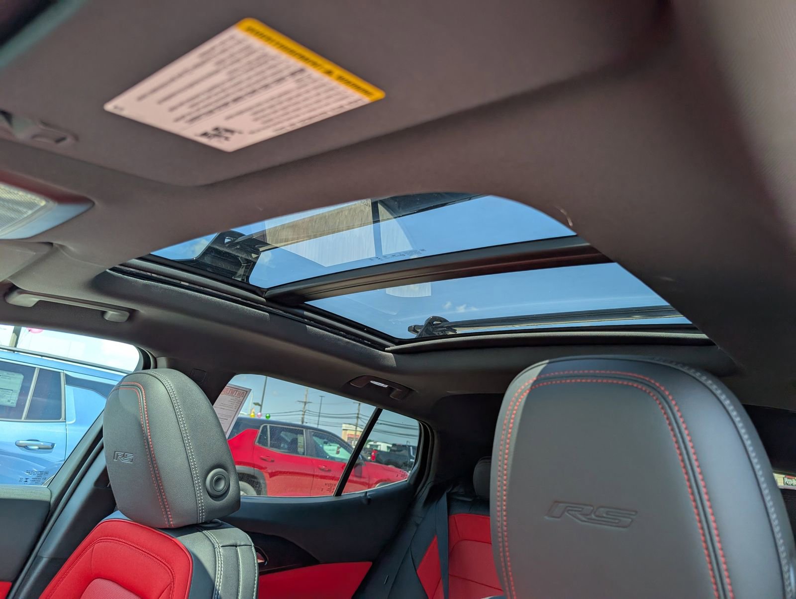 2025 Chevrolet Equinox EV RS - Photo 26