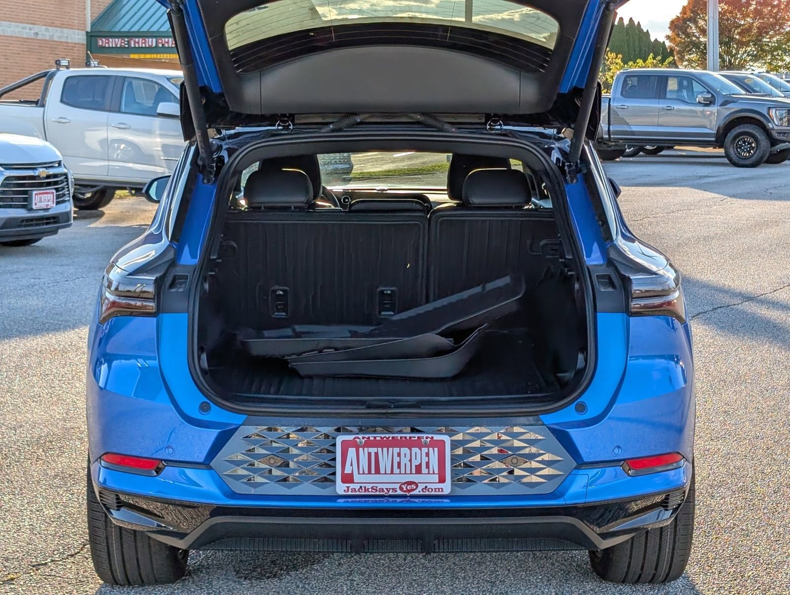 2026 Chevrolet Equinox EV RS - Photo 10