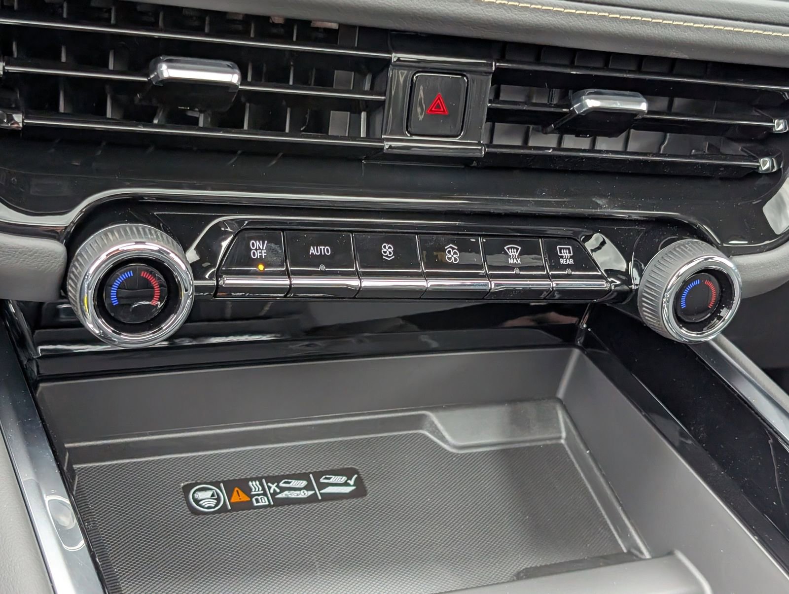 2026 Chevrolet Tahoe Premier - Photo 26