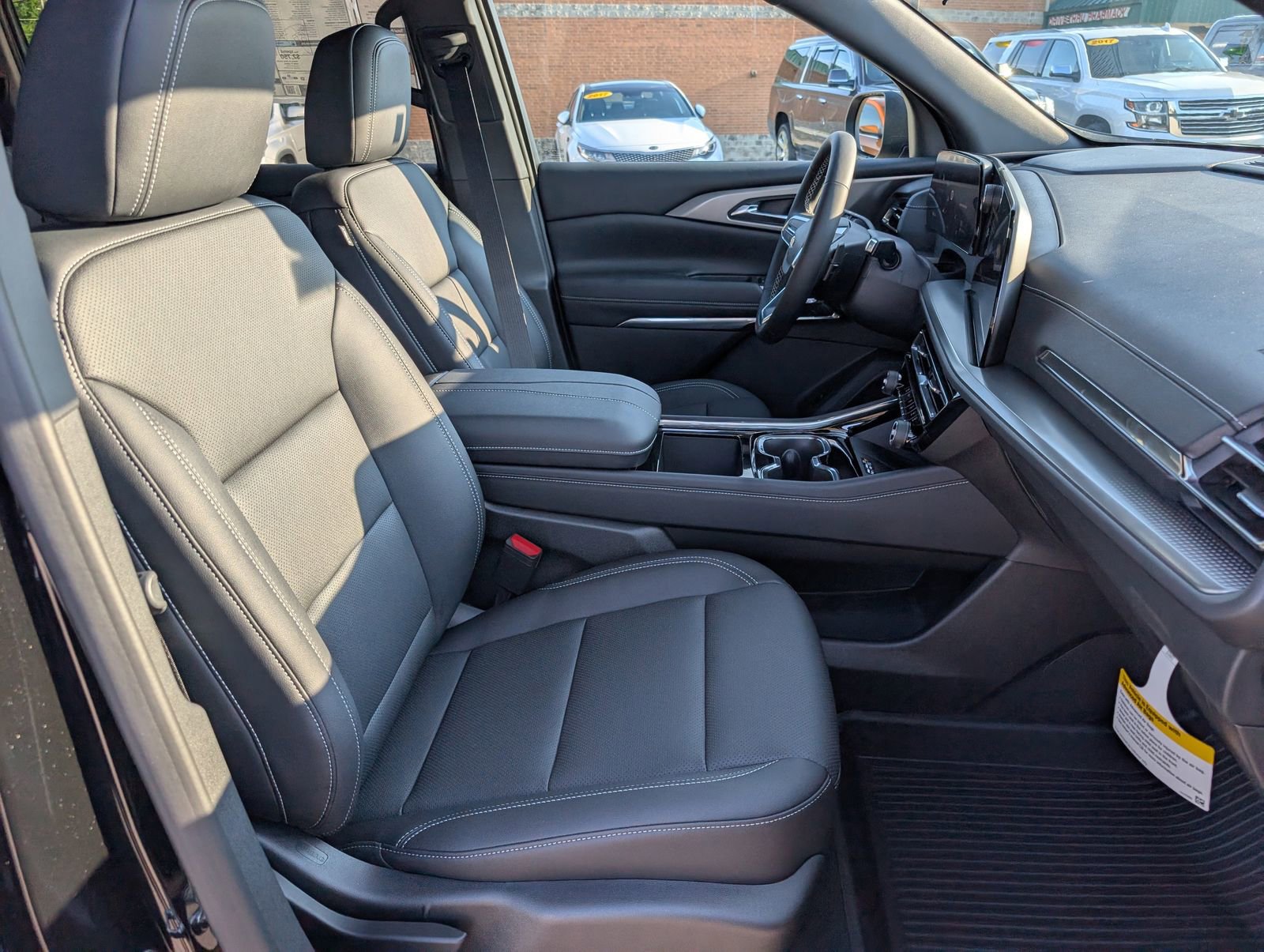 2026 Chevrolet Traverse LT - Photo 8