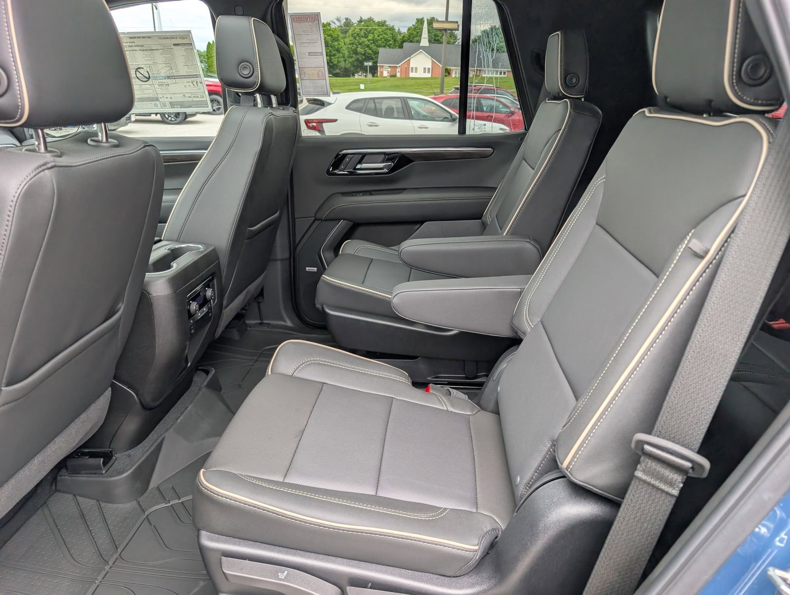 2026 Chevrolet Tahoe Premier - Photo 14