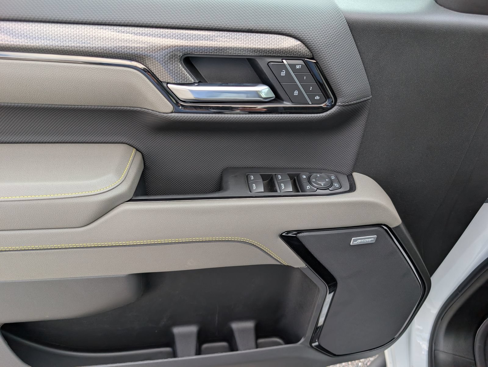 2026 Chevrolet Silverado 1500 ZR2 - Photo 16