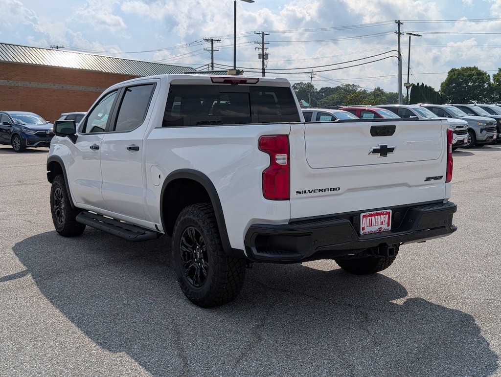 New 2026 Chevrolet Silverado 1500 ZR2 Truck