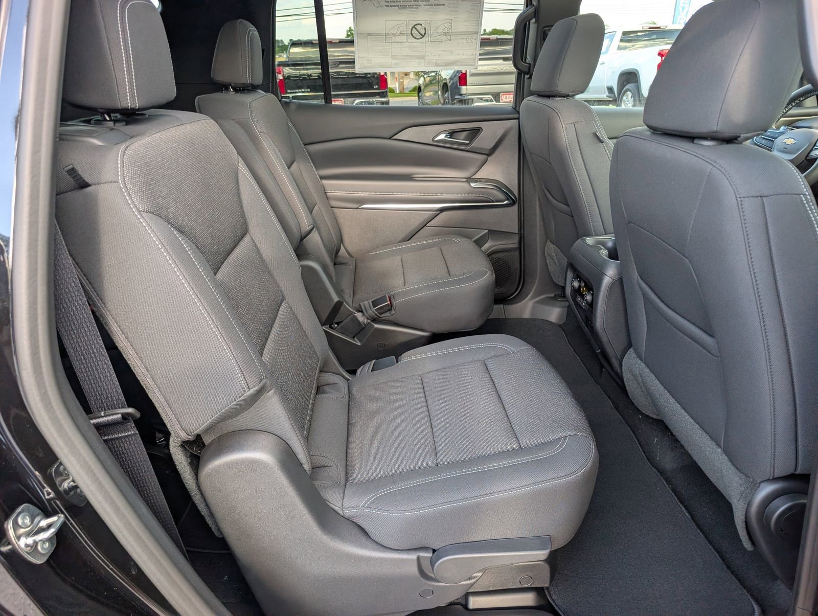 2026 Chevrolet Traverse LT - Photo 8