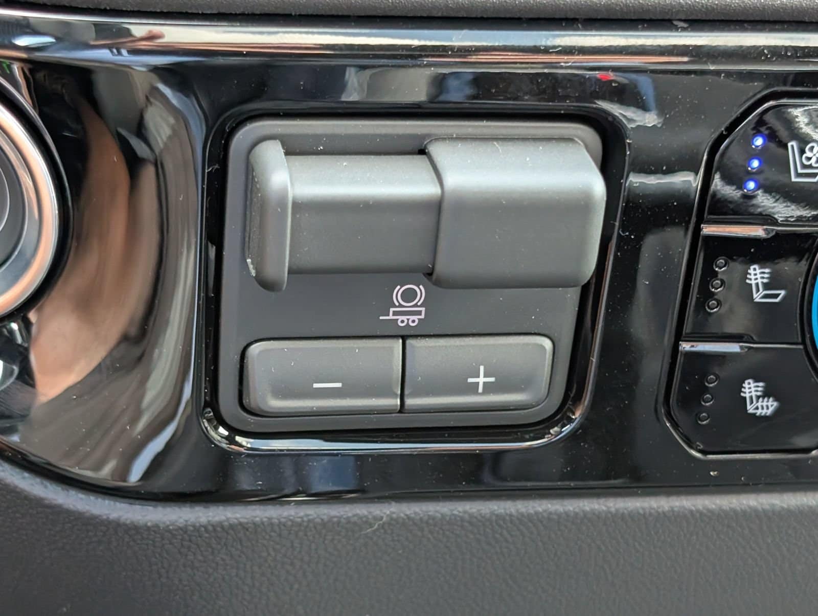 2026 Chevrolet Silverado 1500 ZR2 - Photo 23