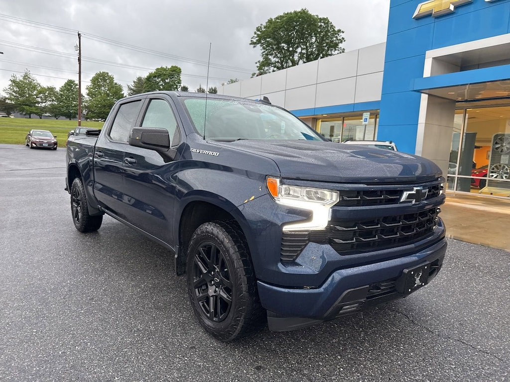 Used 2022 Chevrolet Silverado 1500 RST Truck