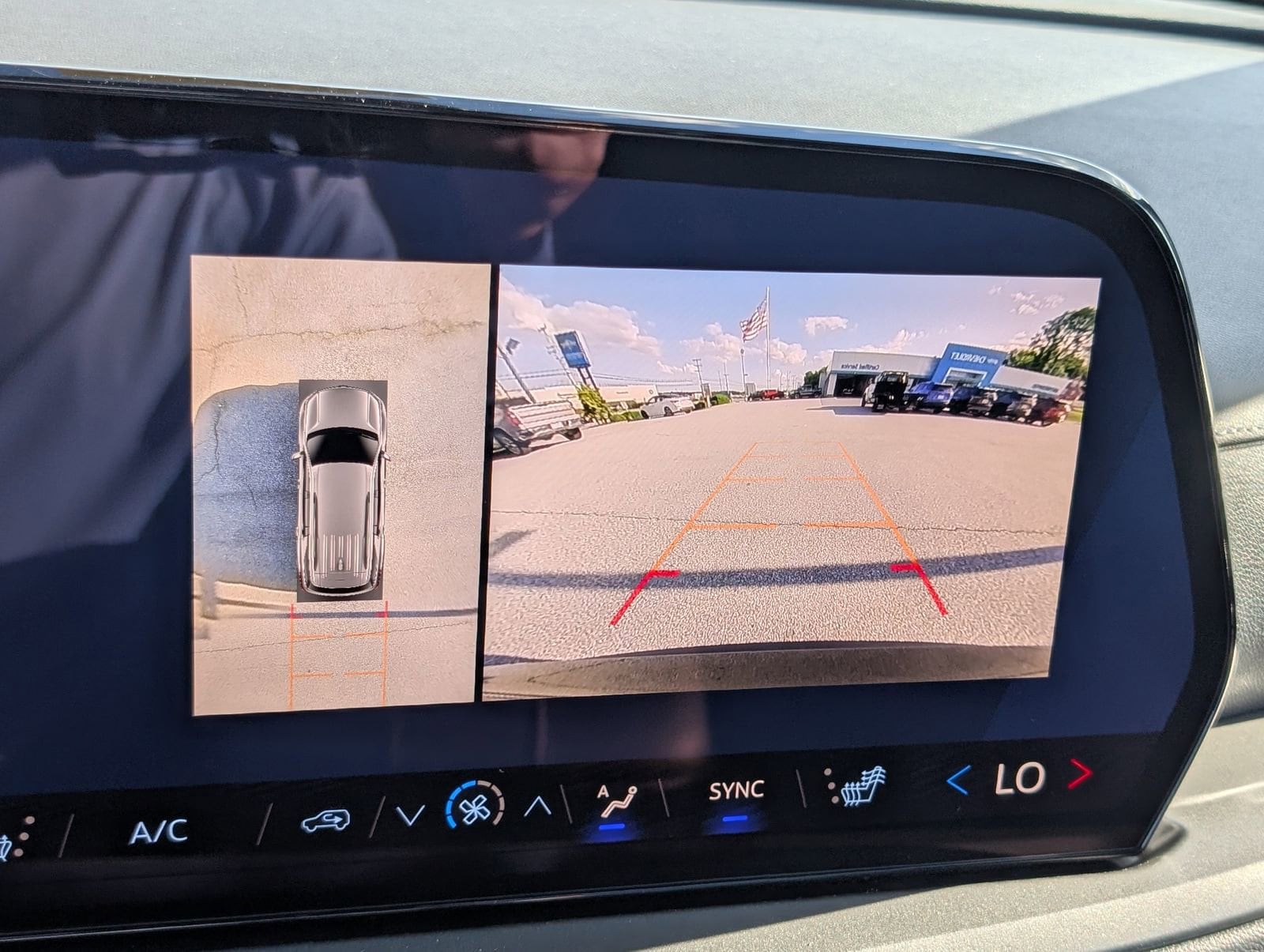 2026 Chevrolet Traverse LT - Photo 27